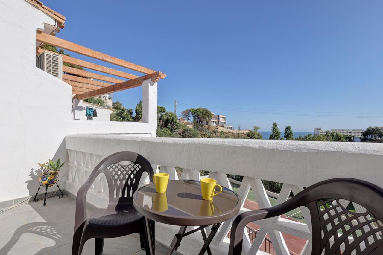 Quaint 2 Bedroom Townhouse With Pool Close To Sea! ベナルマデナ エクステリア 写真